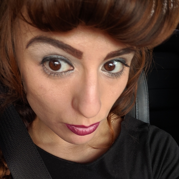 Meet your Posher, Crystal - Picture 7 of 11